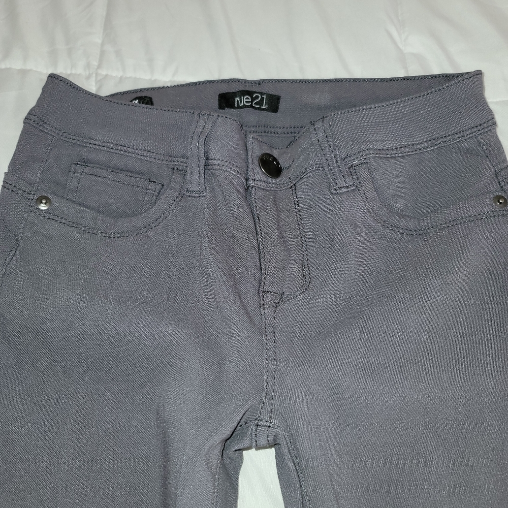 Pants - Picture 4 of 4